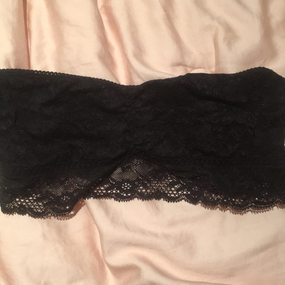 Black lace bandeau